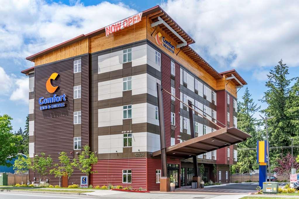 Comfort Inn & Suites Lakewood By Jblm Exteriör bild